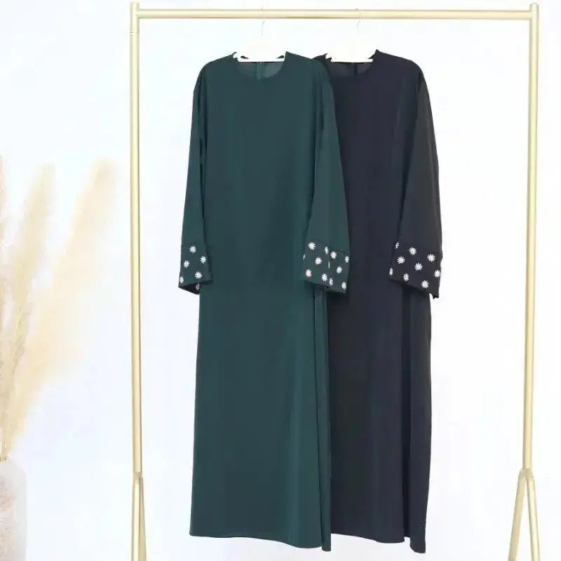 2024 Daisy Embroidery Muslim Modest Dress for Women Eid Saudi Arabia Dubai Abaya Luxury Islam Turkey Holiday Party Jalabiya Robe