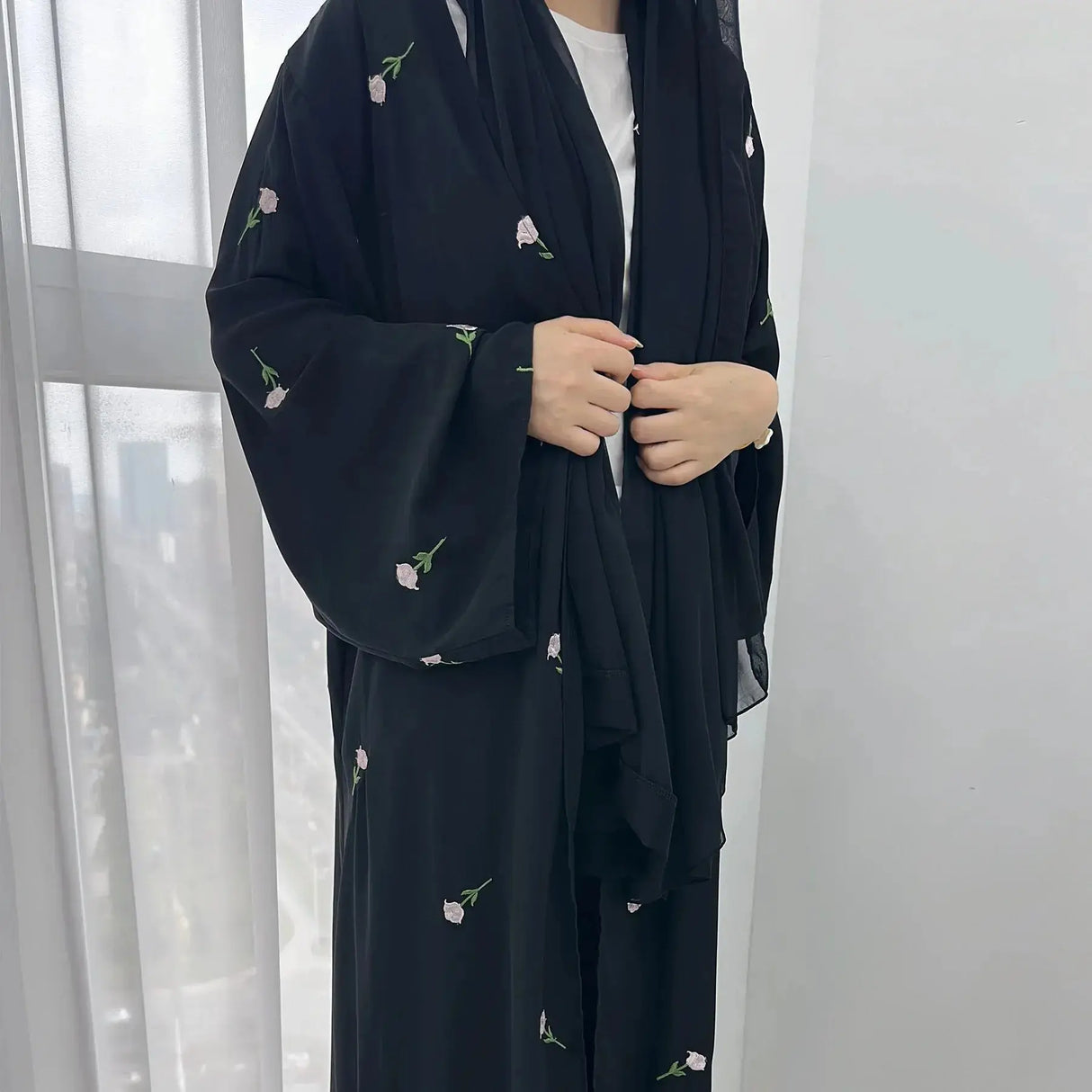 2024 New Black Embroideried Kimono Cardigan Abaya Dubai Luxury Muslim Kaftan Abayas For Women Turkish Islamic Clothing Outfit