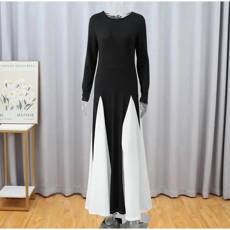 Elegant Black White Patchwork Maxi Dresses Women Fashion O-neck Long Sleeves Slim Dress New Female Evening Party Robes