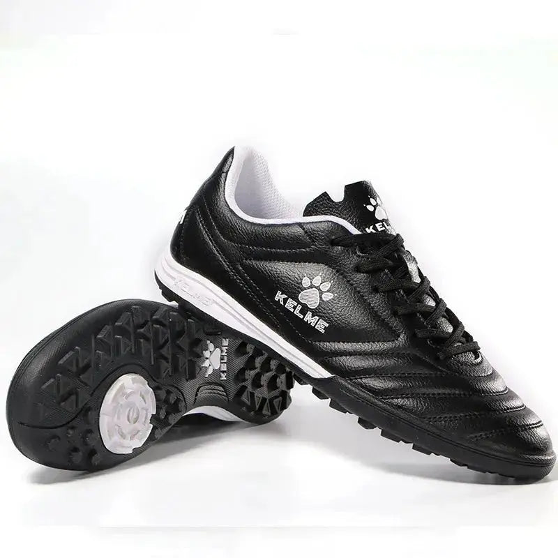 Black Football Boots / 37