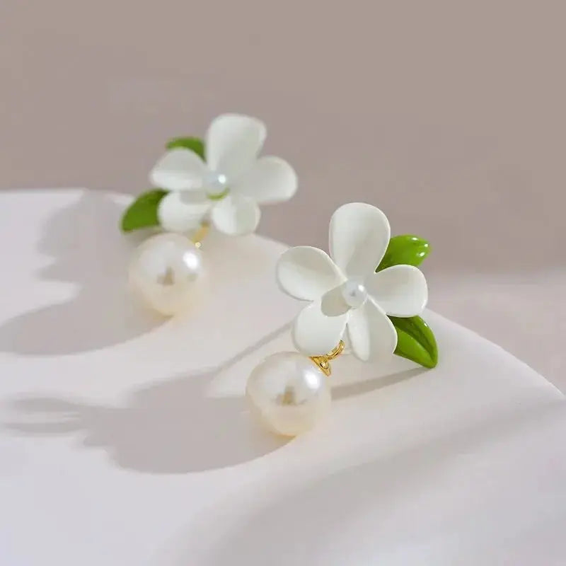 Korean Delicate Crystal Zircon Flower Pearl Stud Earrings For Women Elegant Temperament Wedding Earring Girls Fashion Jewelry