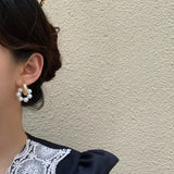 Refined Pearl Earrings 2022 for Women Trend Women Jewelry Earing Fashion Korean Delicate Pearl Woman Earrings