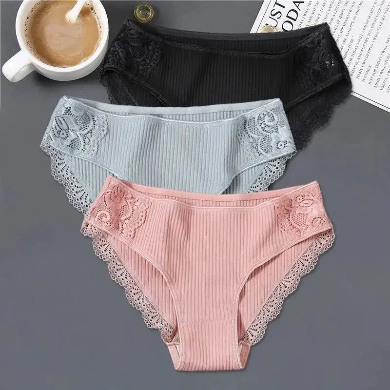 FINETOO 3Pcs/set Women Cotton Panties M-2XL Low-Rise Underwear Trendy Patchwork Lace Briefs Female Soft Underpants Lingerie 2022