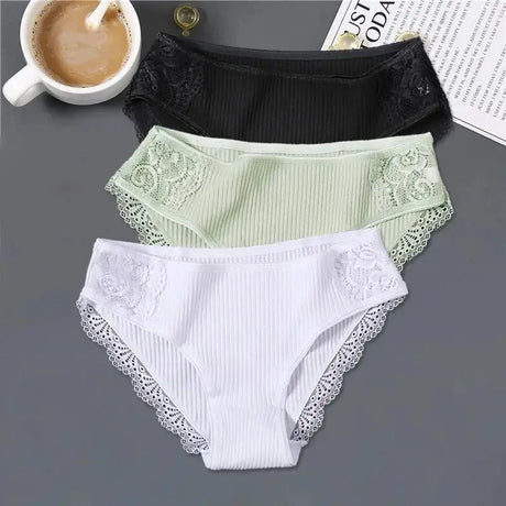 FINETOO 3Pcs/set Women Cotton Panties M-2XL Low-Rise Underwear Trendy Patchwork Lace Briefs Female Soft Underpants Lingerie 2022