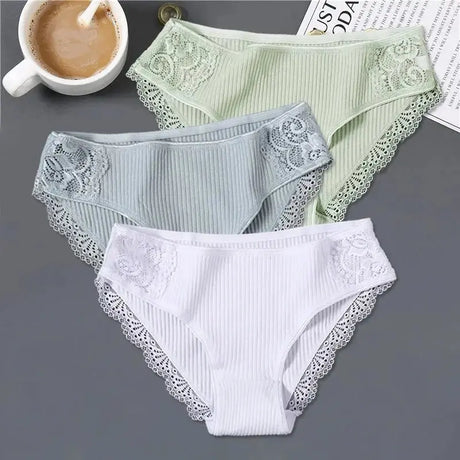 FINETOO 3Pcs/set Women Cotton Panties M-2XL Low-Rise Underwear Trendy Patchwork Lace Briefs Female Soft Underpants Lingerie 2022