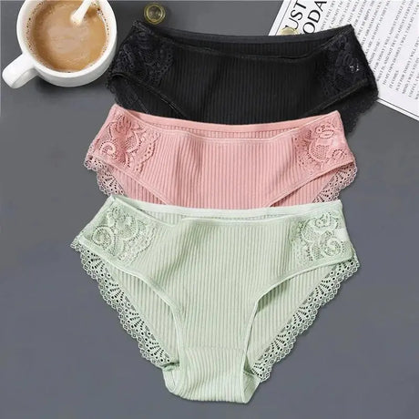 FINETOO 3Pcs/set Women Cotton Panties M-2XL Low-Rise Underwear Trendy Patchwork Lace Briefs Female Soft Underpants Lingerie 2022