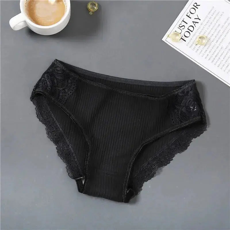 FINETOO 3Pcs/set Women Cotton Panties M-2XL Low-Rise Underwear Trendy Patchwork Lace Briefs Female Soft Underpants Lingerie 2022