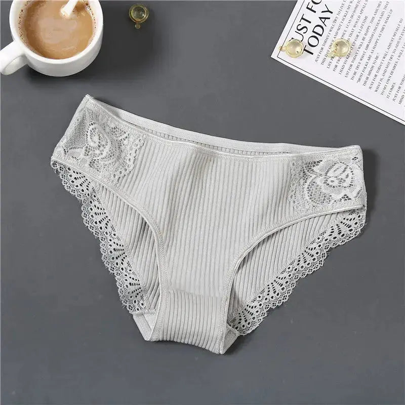 FINETOO 3Pcs/set Women Cotton Panties M-2XL Low-Rise Underwear Trendy Patchwork Lace Briefs Female Soft Underpants Lingerie 2022